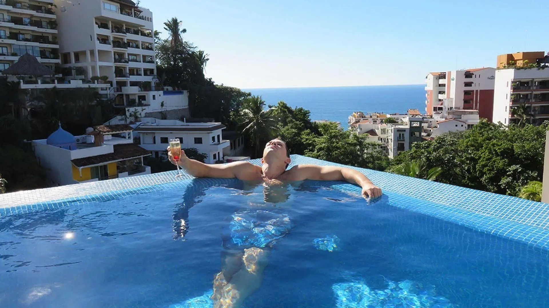 Casa Cupula Luxury Lgbt Boutique Hotel Puerto Vallarta 4*,